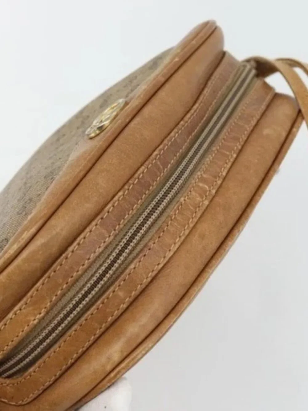GUCCI Micro GG Supreme Shoulder Bag PVC Beige Gold Auth ka4395